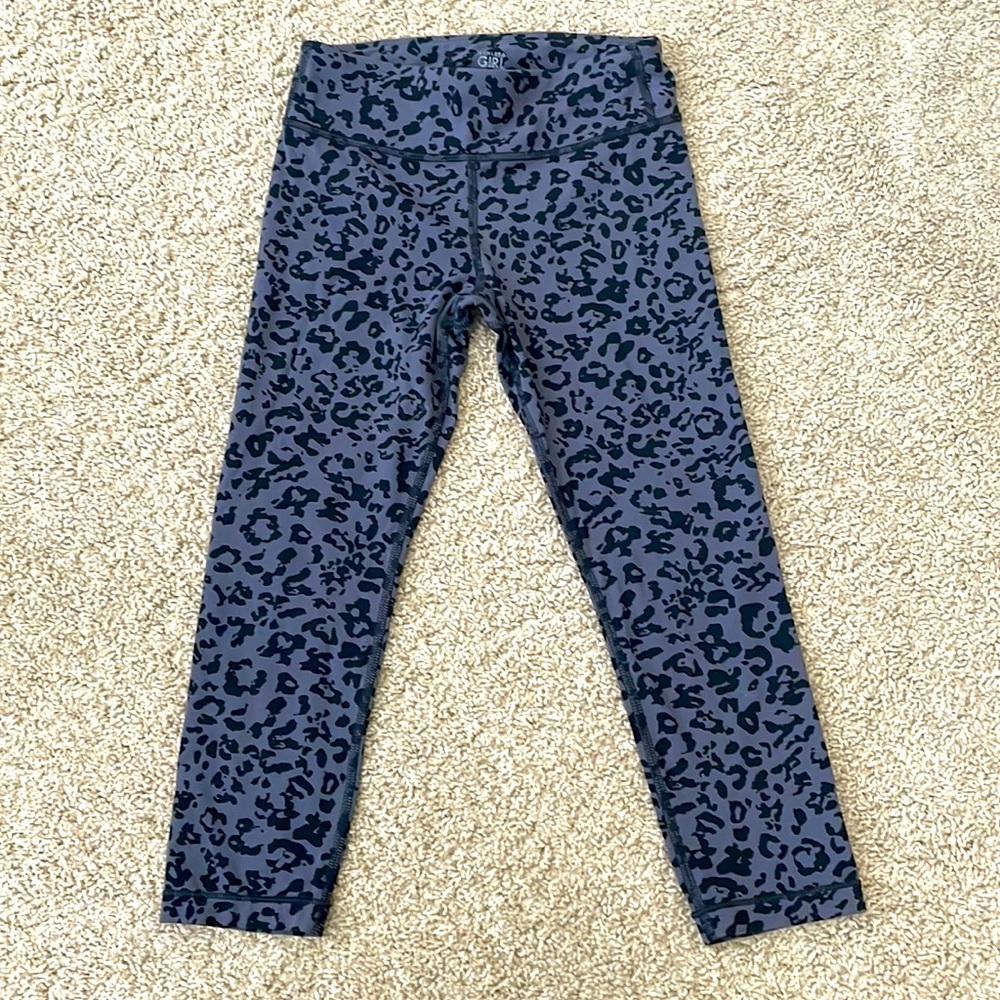 Gray and black leopard print crop leggings by Athleta Girl